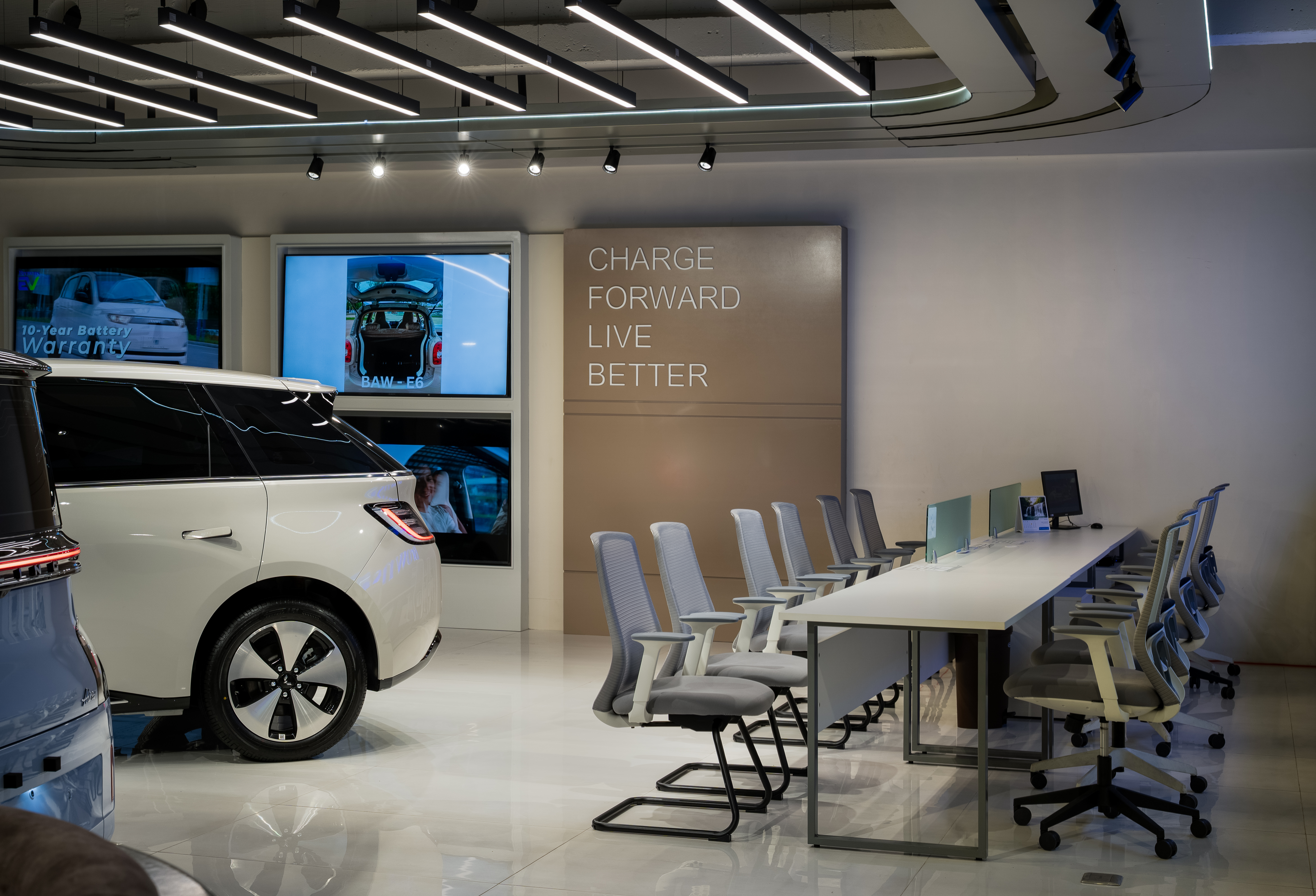 Browns Ev Showroom - Image 6