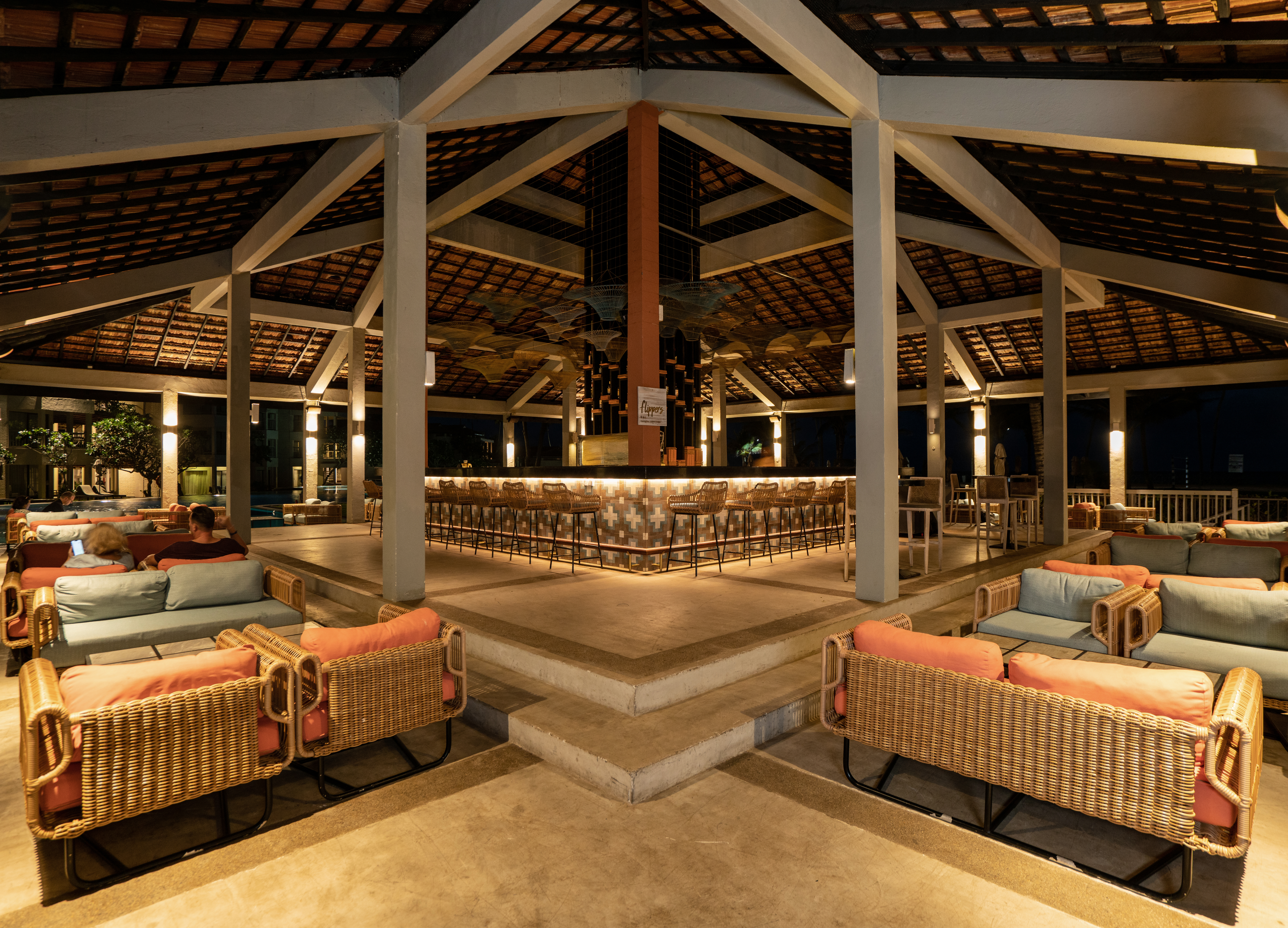 Club Dolphin - Image 3