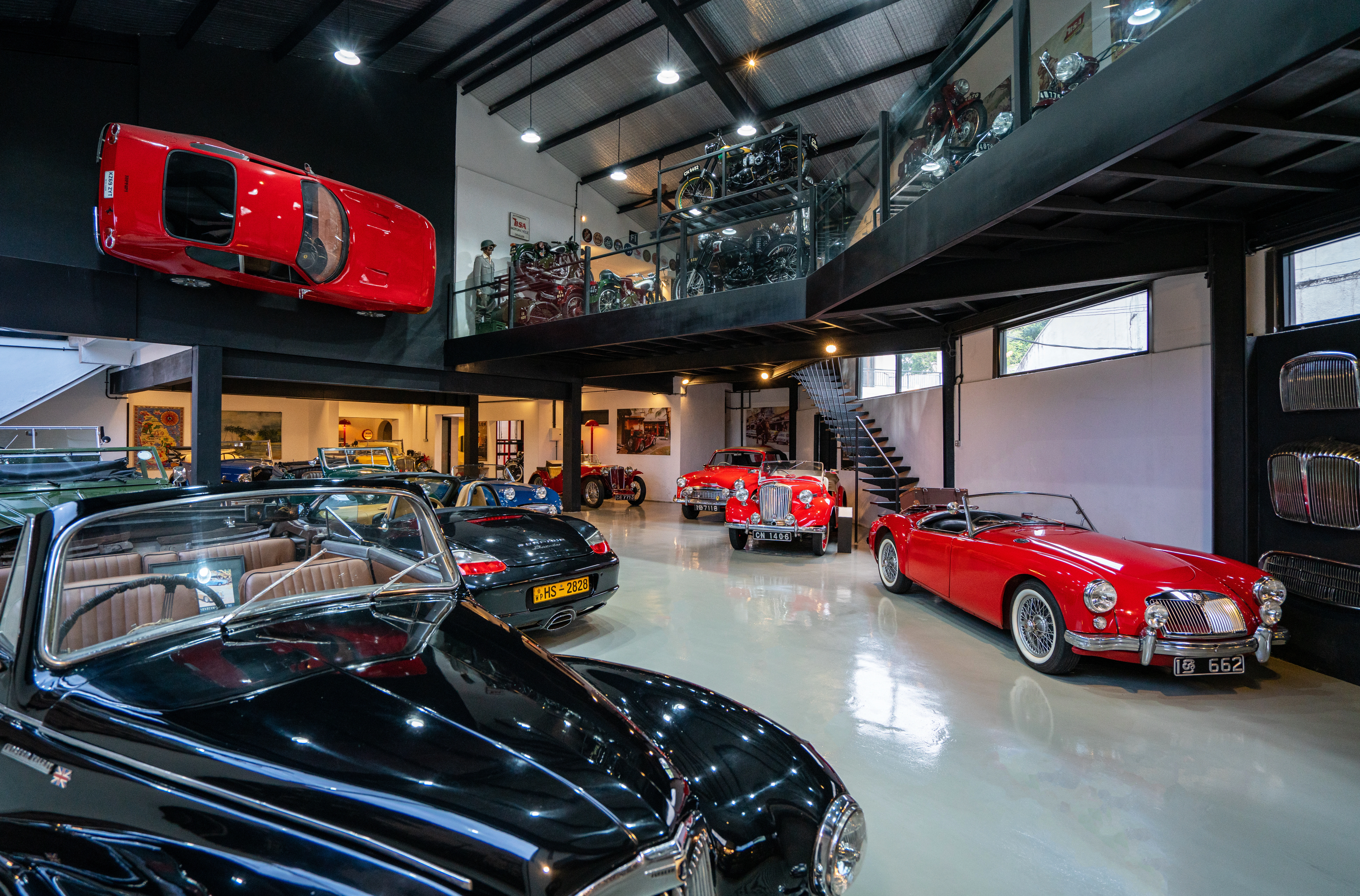 Automotive gallery (Private Collection) - Image 3