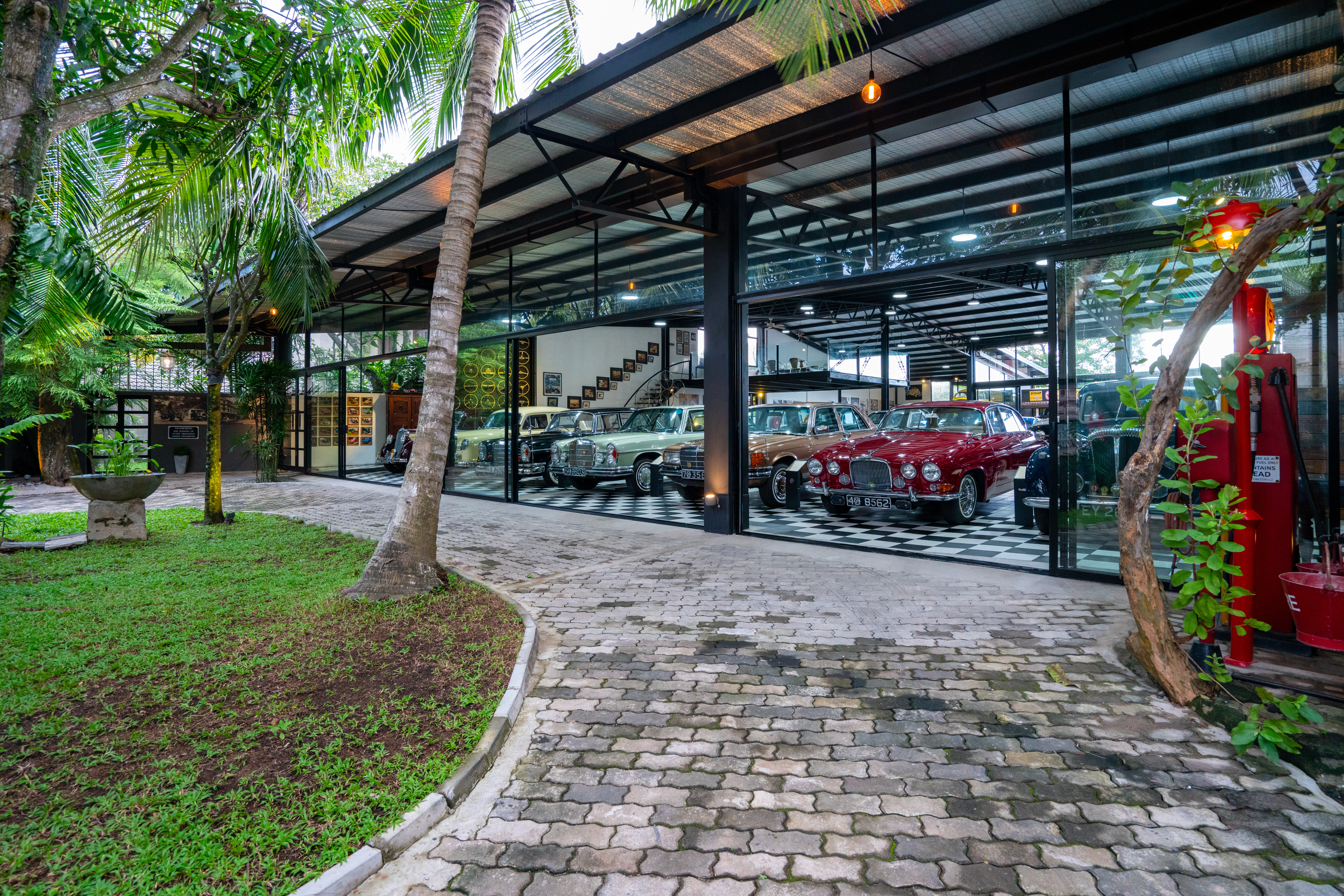 Automotive gallery (Private Collection) - Image 17