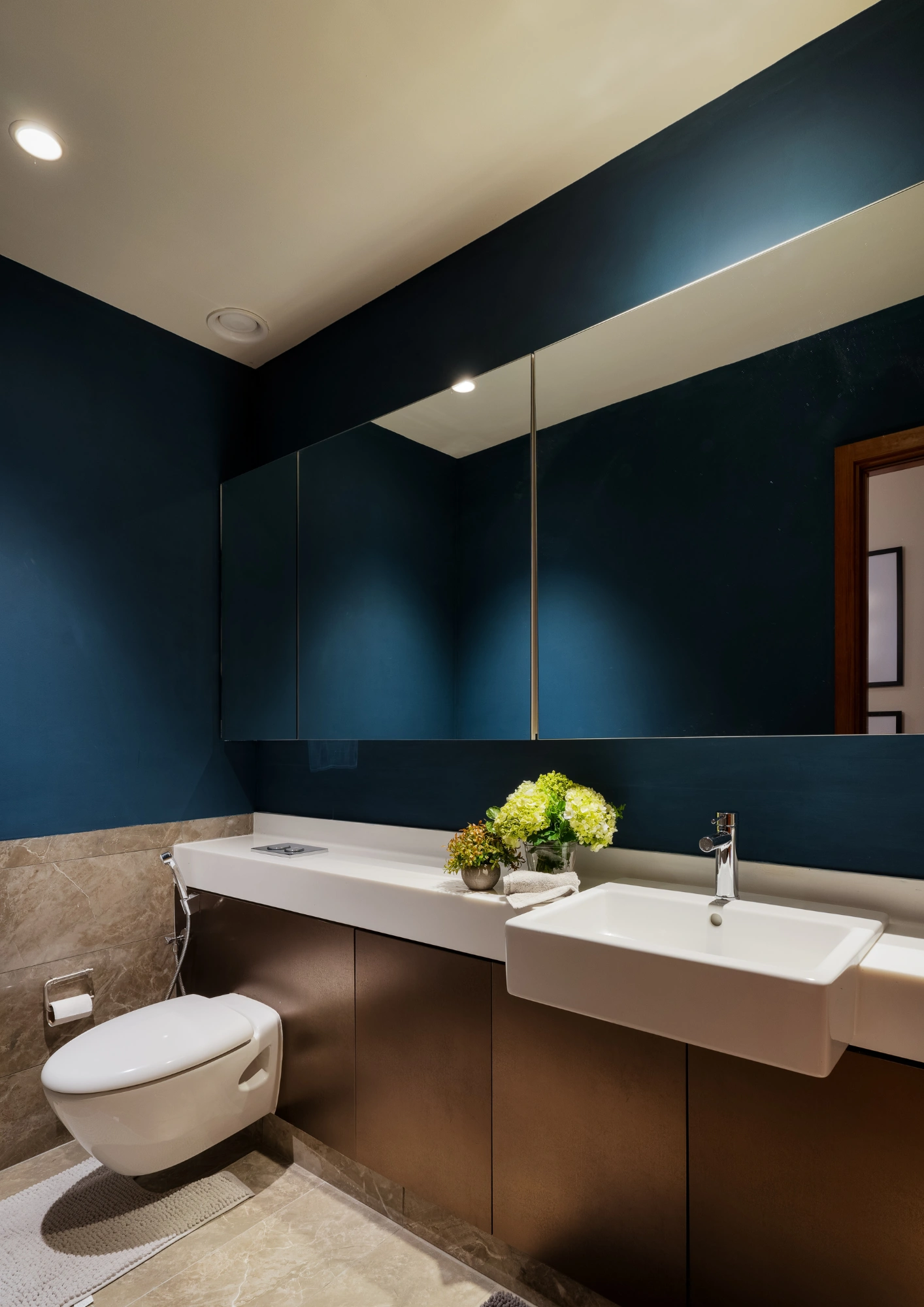 Penthouse Interior - Image 14